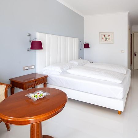 Hotel Aster Merano Bagian luar foto