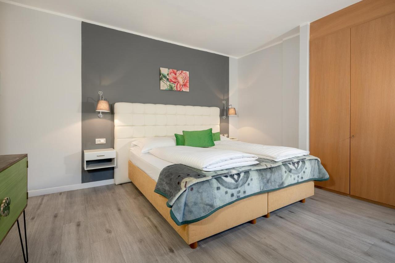 Hotel Aster Merano Bagian luar foto