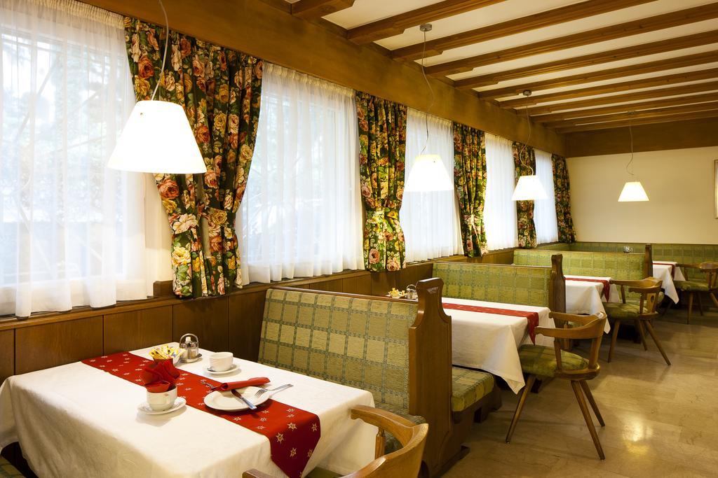 Hotel Aster Merano Bagian luar foto