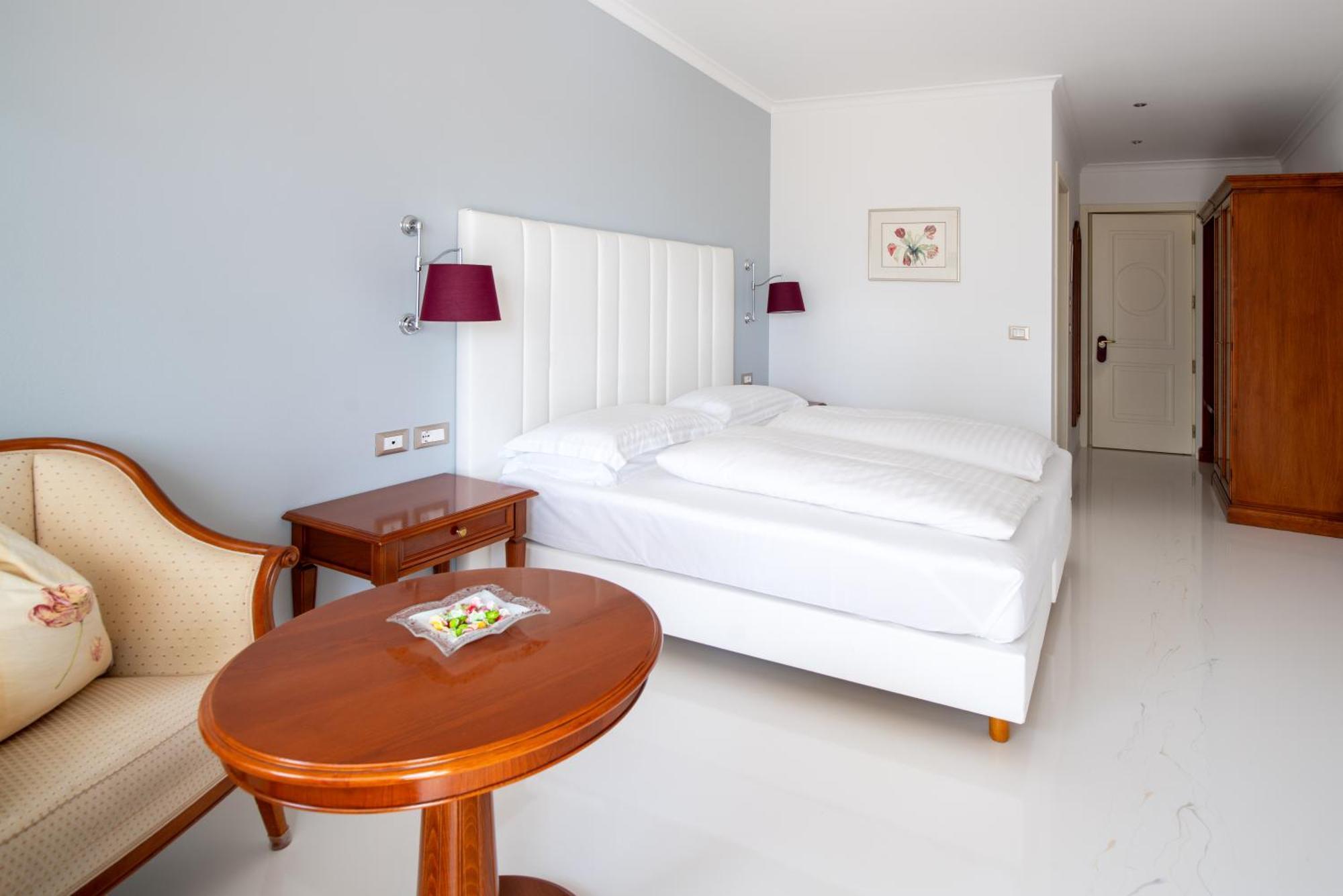 Hotel Aster Merano Bagian luar foto