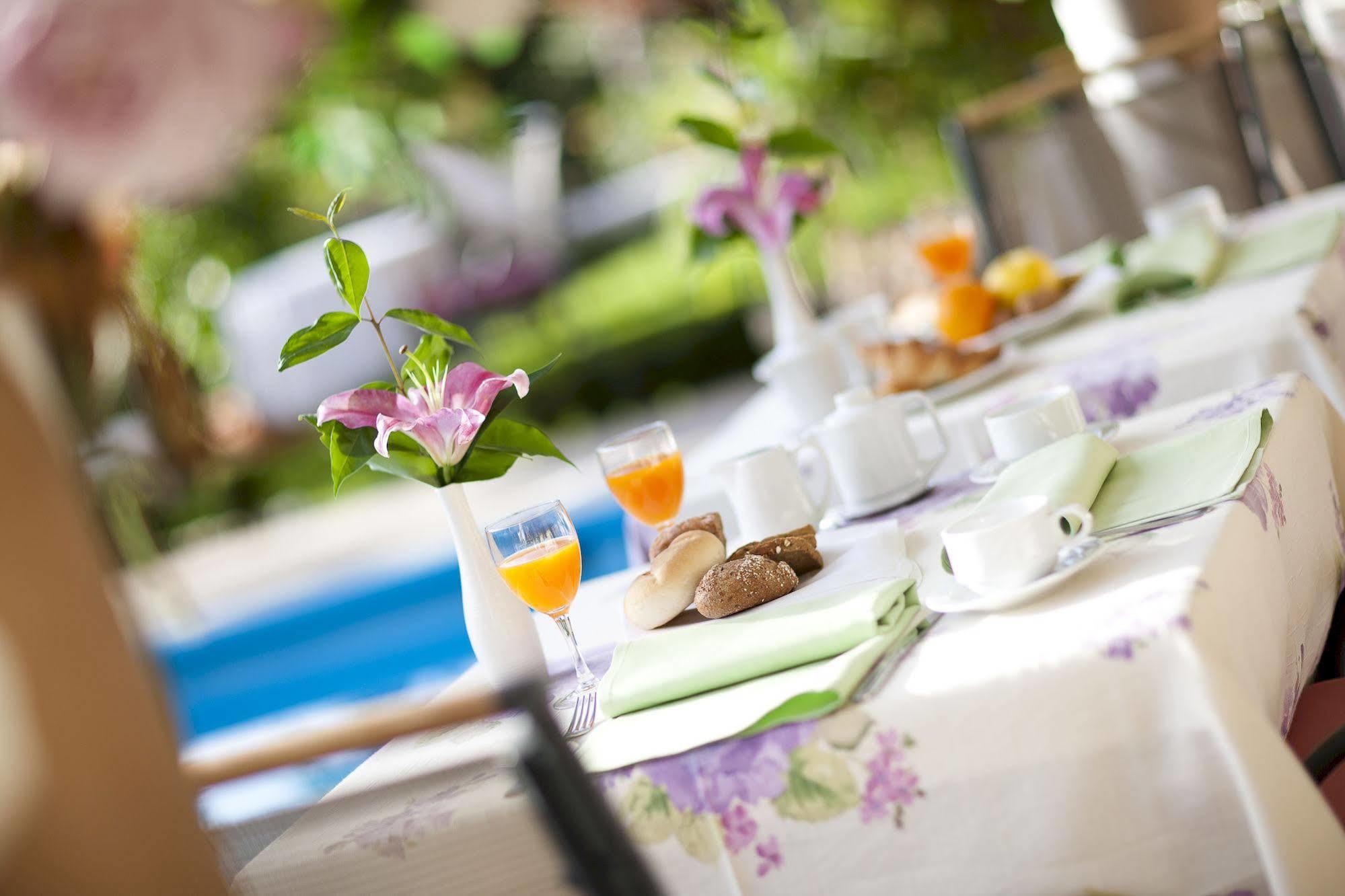 Hotel Aster Merano Bagian luar foto