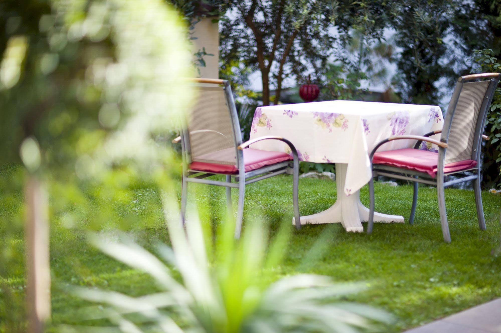 Hotel Aster Merano Bagian luar foto