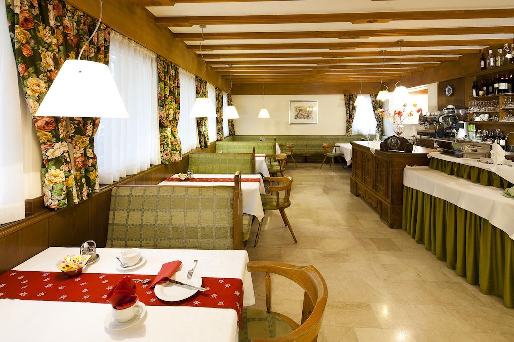Hotel Aster Merano Bagian luar foto